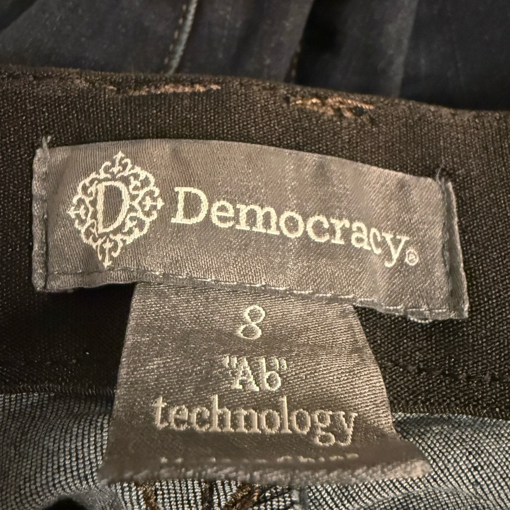 New With Tags (NWT) - Democracy Dark Indigo Wash Straight Leg Jeans - Size 8 - Picture 5 of 6